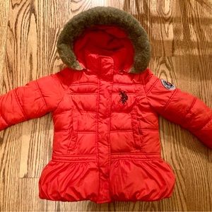 Girl’s 5/6 Puffer Snow Jacket ❄️